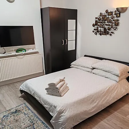 Kilburn High Road Studio Apartments London Exterior photo